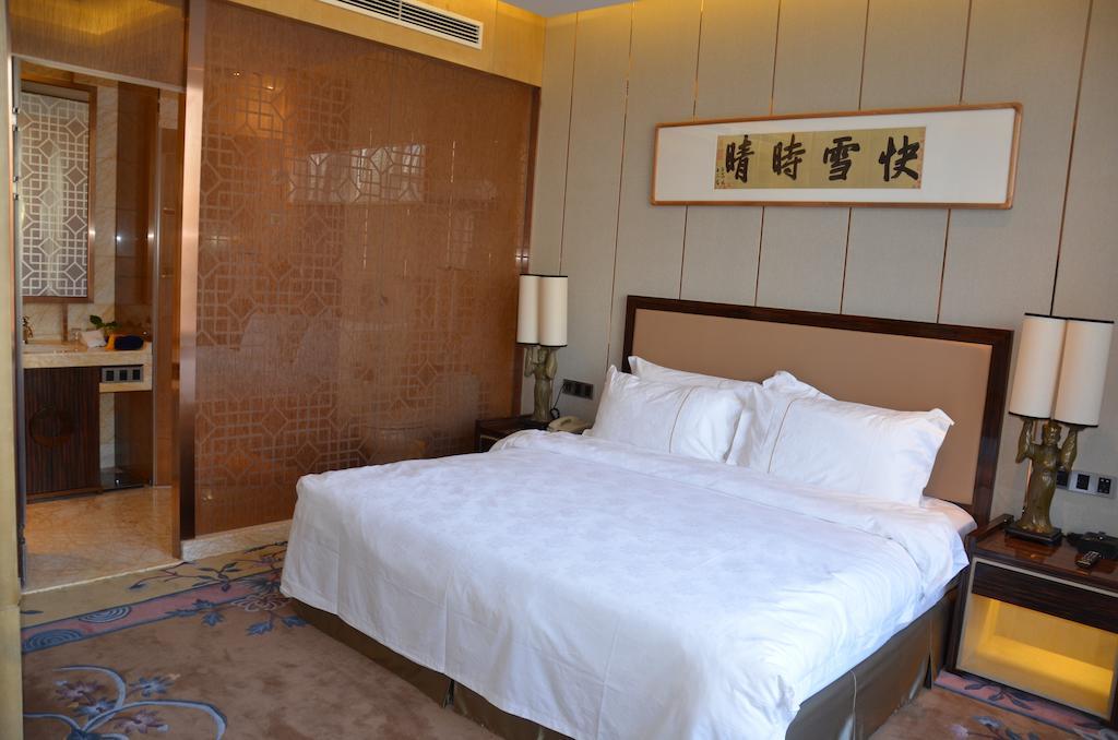 Beijing Palace International Hotel Room photo