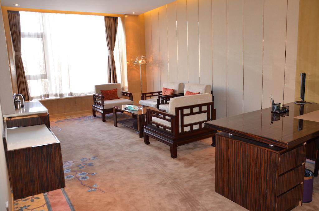 Beijing Palace International Hotel Room photo